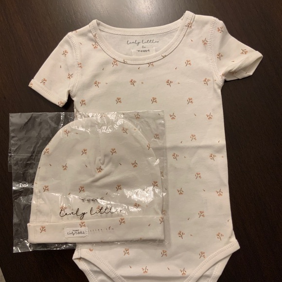 lovely little Other - Cindy Little Baby Onesie and Hat Set